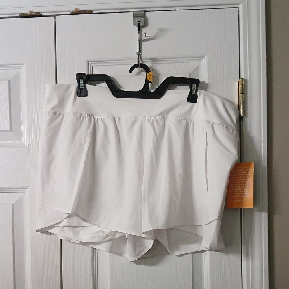 Avia white compression short with attached compression shorts Sz XXL (20) NWT